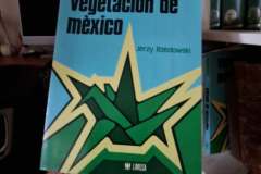 Najwazniejsze-dzielo-prof.-J.-Rottera-Rzedowskiego-Roslinnosc-meksyku-w-prywatnych-zbiorach-w-domu-w-Mexico-City