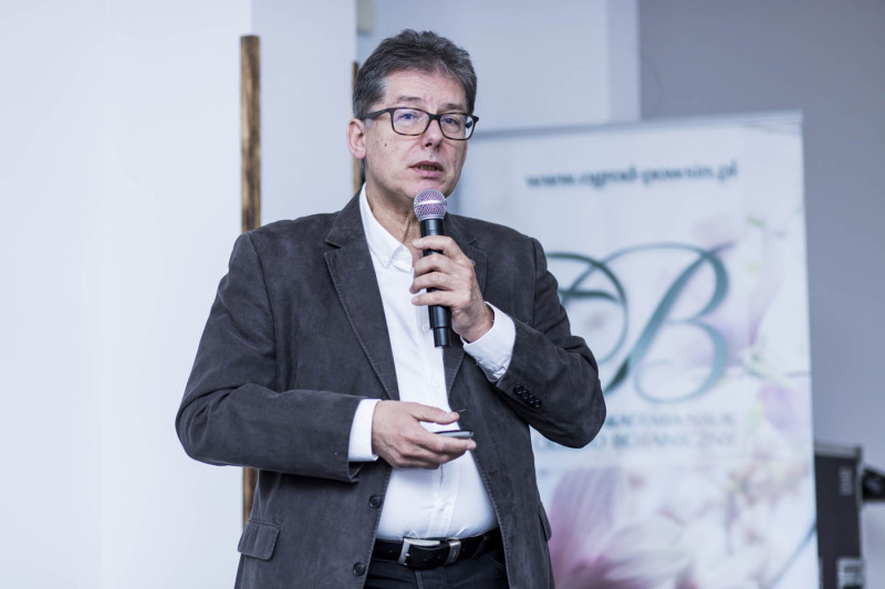 Prof. Romuald Zabielski