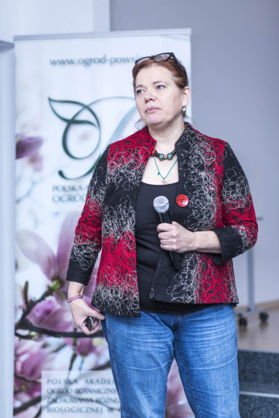 Dr. Marta Wrzosek, Prof. UW